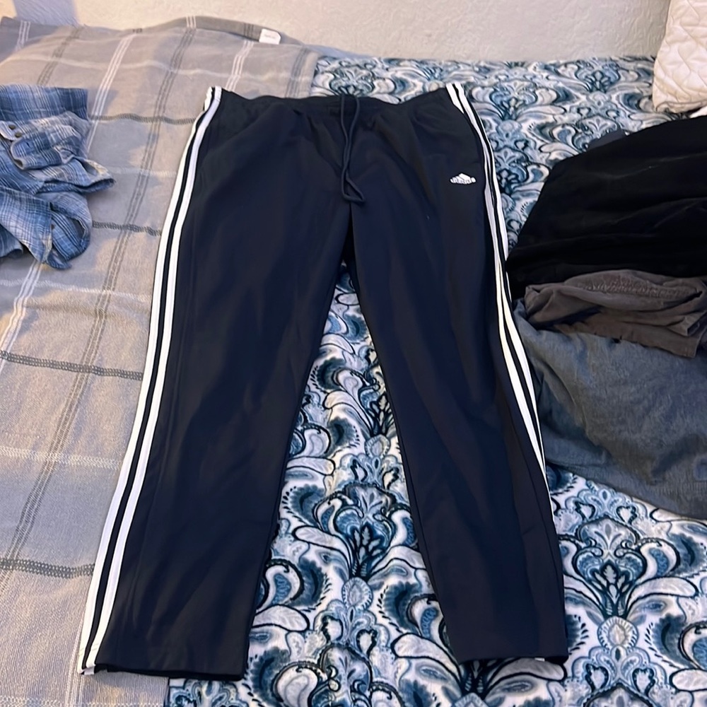 Men’s navy blue pants